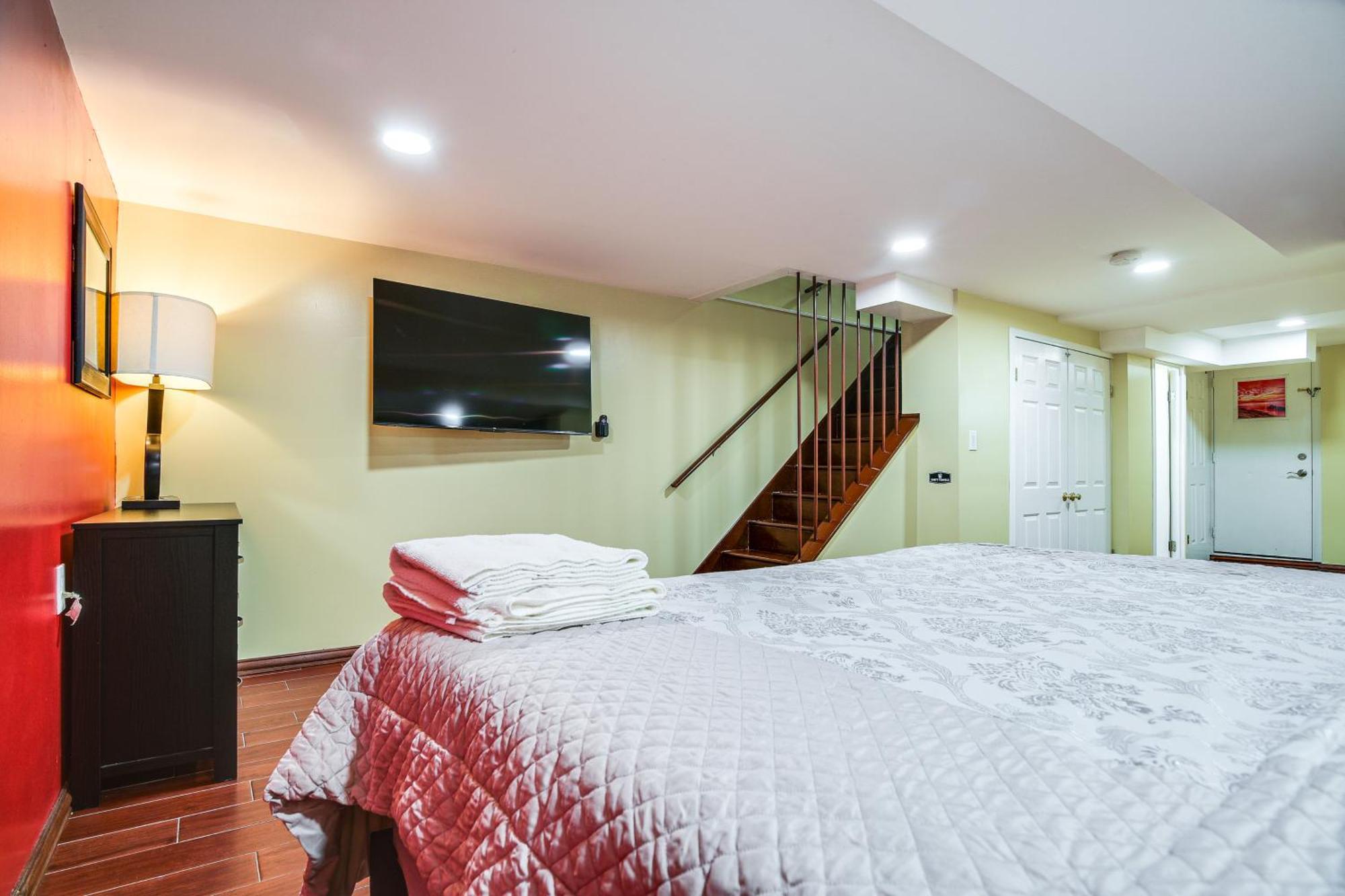 11 Mi To Downtown Baltimore Middle River Townhome Exterior photo